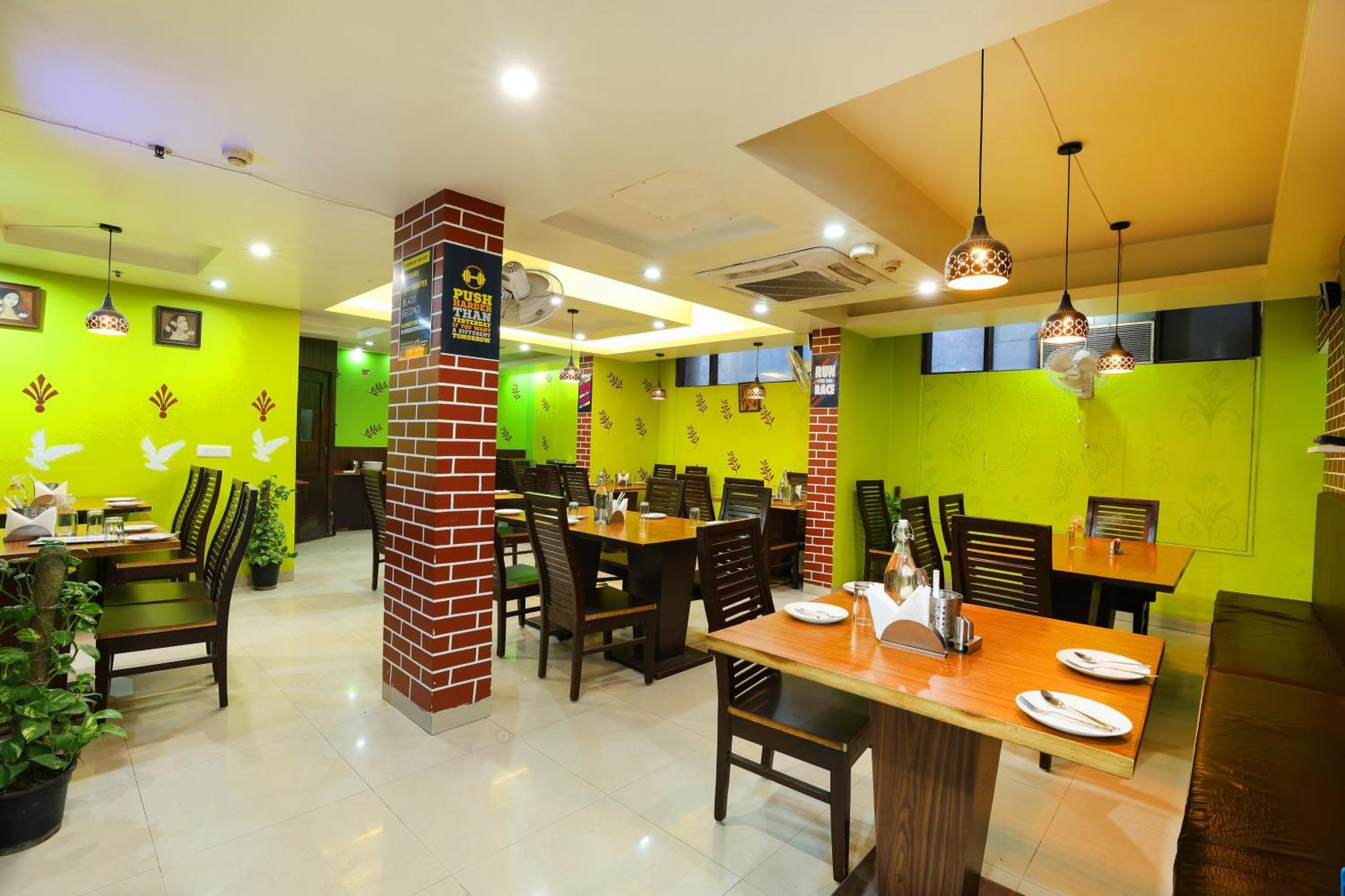 Airport Hotel Grand By Fantasia New Delhi Eksteriør bilde